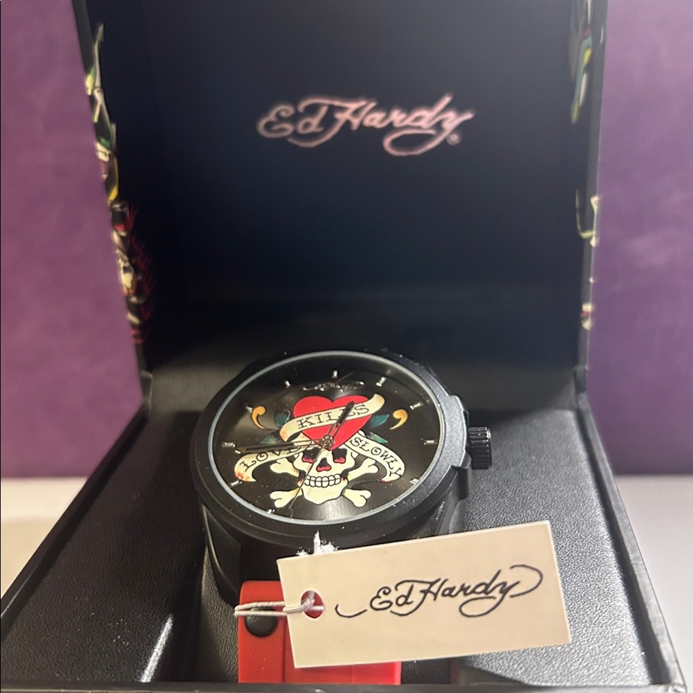 Ed Hardy Red & Black Skull Watch (Unisex) - Picture 3 of 14